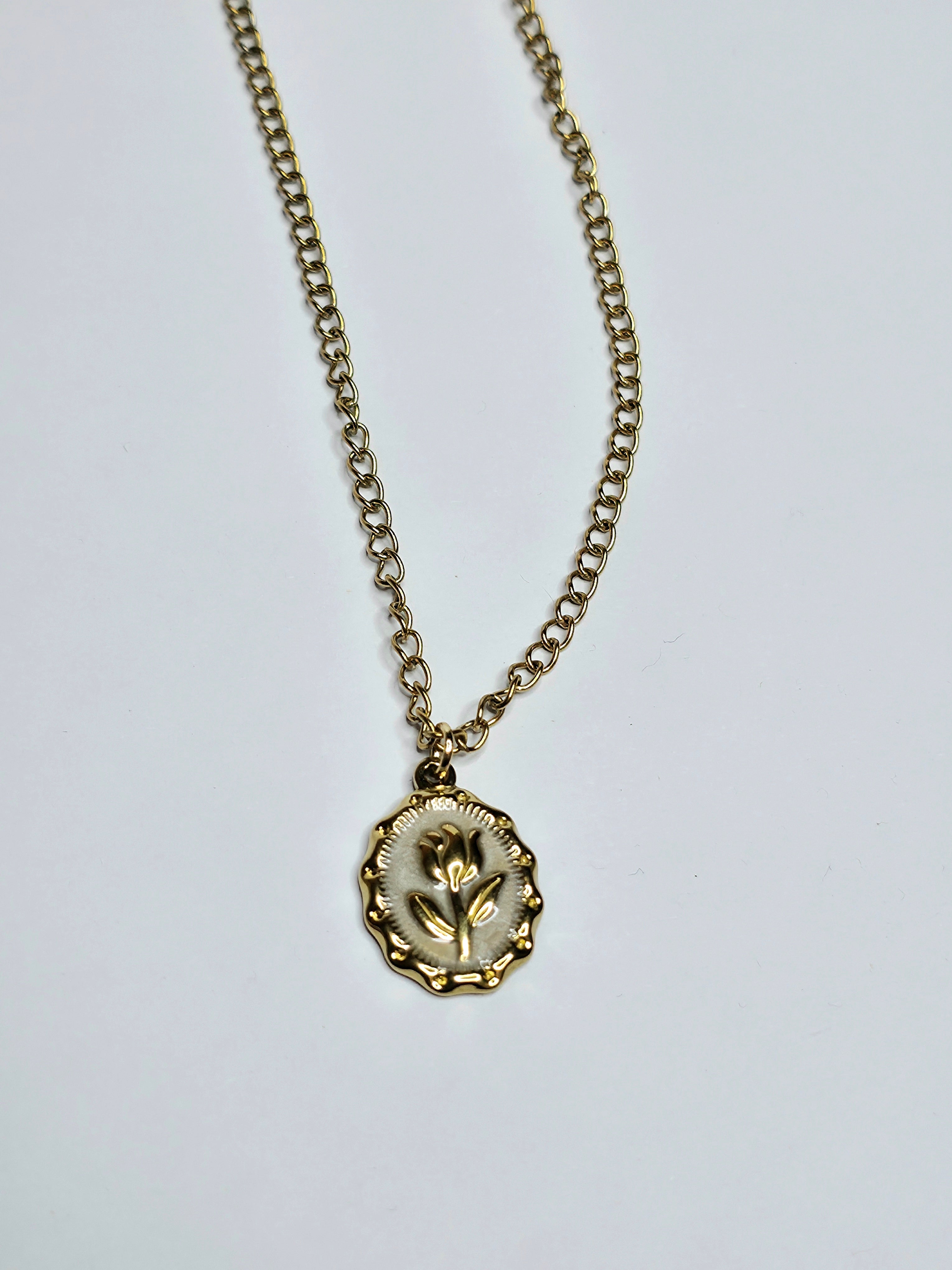 Collar rosa eterna